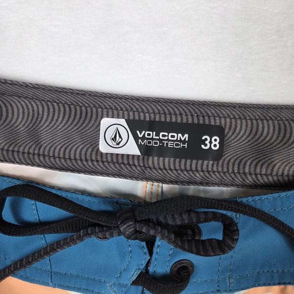 NWT Volcom Mod-Tech Boardshorts Men's Sz 38 Tropical Beach Pool Summer - Picture 4 of 8